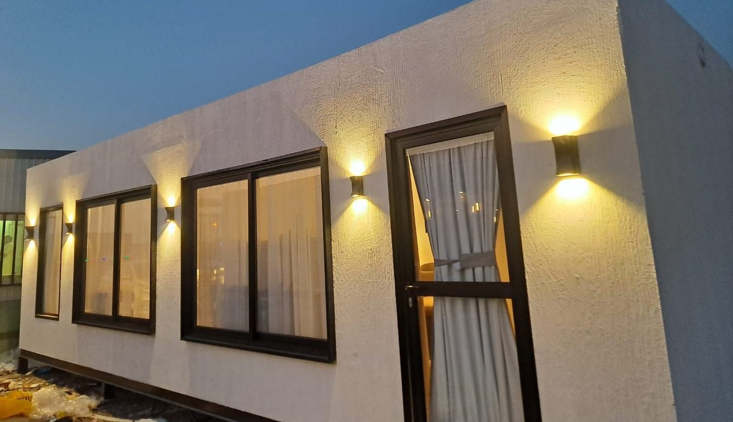 غرف جاهزة، الكرفان، بركس, بركسات, بورتبل, غرفه خادمة, غرفة حارس, بورتبل بورتبلات، بيوت جاهزة، غرف جاهزة، الكرفان، كرفان، كرفانات, كتالوج البيوت الجاهزة , منازل متنقلة, prefab office building, prefabricated cabins, شركة البيوت السريعة ,بريفاب , الرقيبة للغرف الجاهزة, حمام جاهز, حمامات فايبر, غرف شينكو ,ساندويش بانل, caravan, cabins, portable,