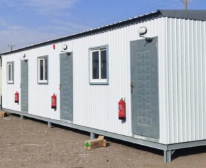 غرف جاهزة Prefabricated porta cabins and site barracks by Qcabins Portable Factory Co.
