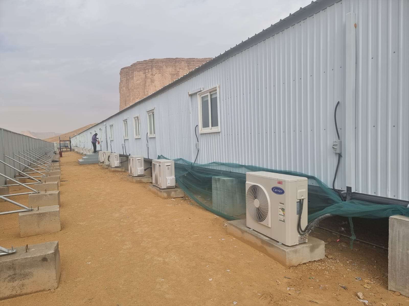 مجمع مكاتب وسكن عمال بورتكابين جاهز