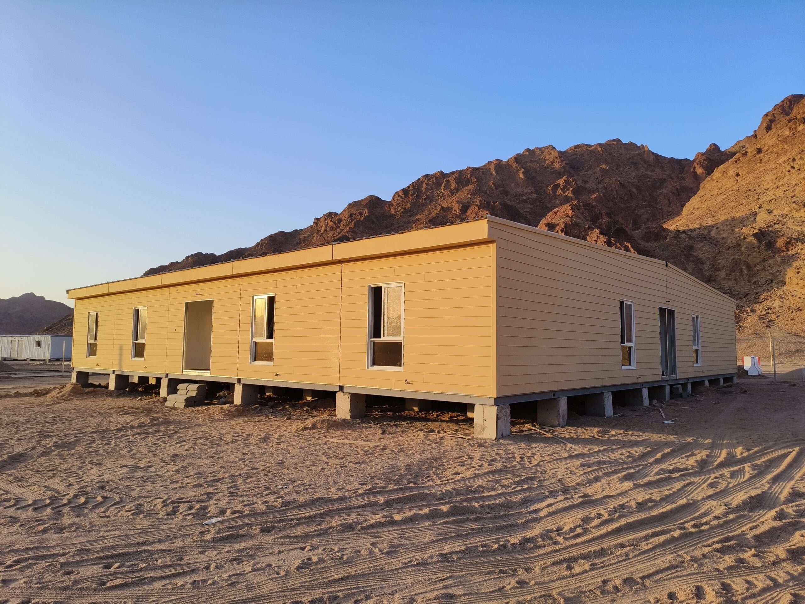Prefabricated field office cabin for construction site engineers and management in Riyadh