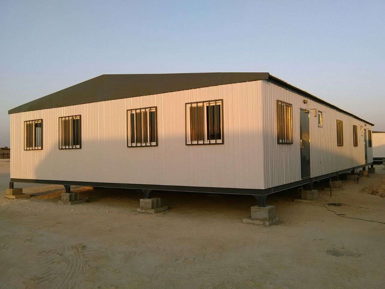 Single-story modular site office porta cabin for engineers in Riyadh